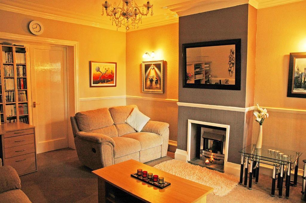 Pitreavie Guest House Dunfermline Kültér fotó