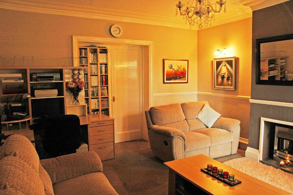 Pitreavie Guest House Dunfermline Kültér fotó